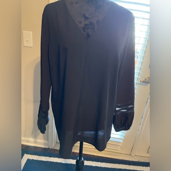 Banana Republic Women’s black‎ blouse - Picture 1 of 6